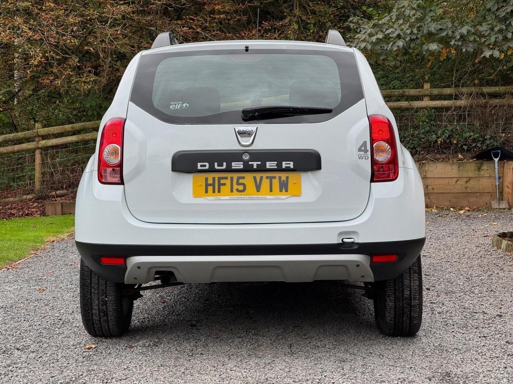 DACIA DUSTER 1.5 dCi Laureate 4WD Euro 5 5dr 2015