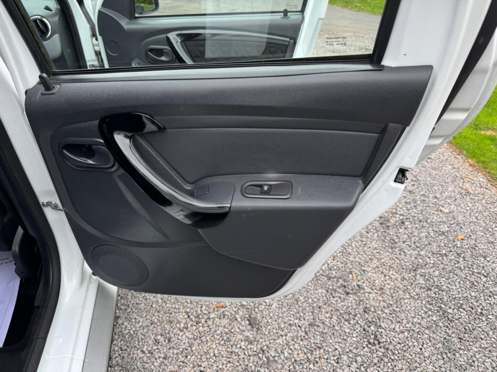 DACIA DUSTER 1.5 dCi Laureate 4WD Euro 5 5dr 2015