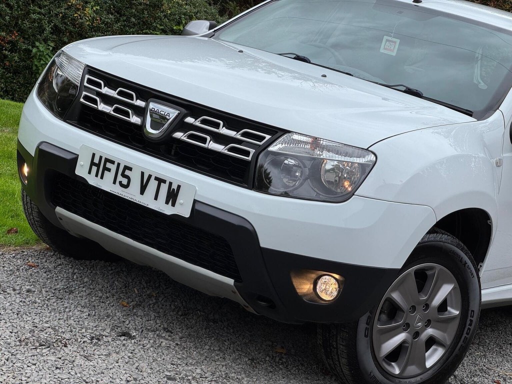 DACIA DUSTER 1.5 dCi Laureate 4WD Euro 5 5dr 2015