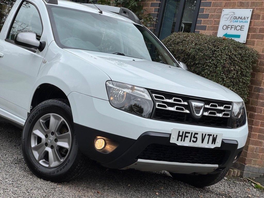 DACIA DUSTER 1.5 dCi Laureate 4WD Euro 5 5dr 2015