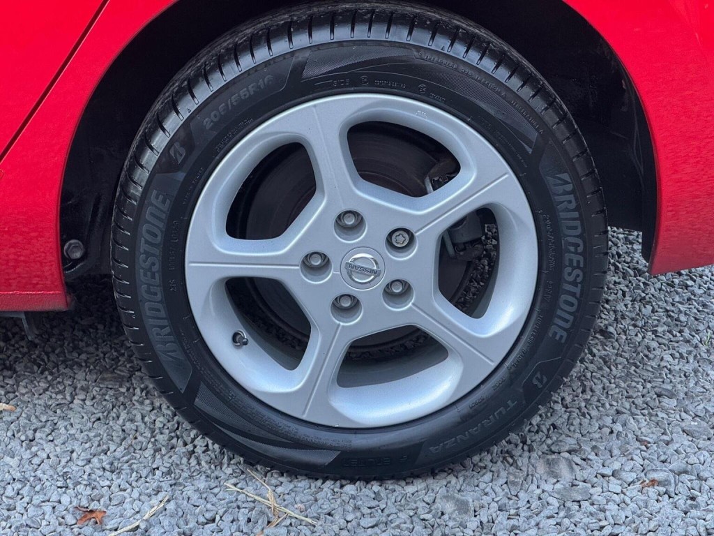 NISSAN LEAF 24kWh Acenta Auto 5dr 2016