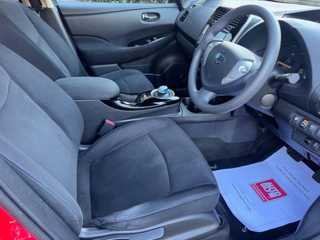 NISSAN LEAF 24kWh Acenta Auto 5dr 2016