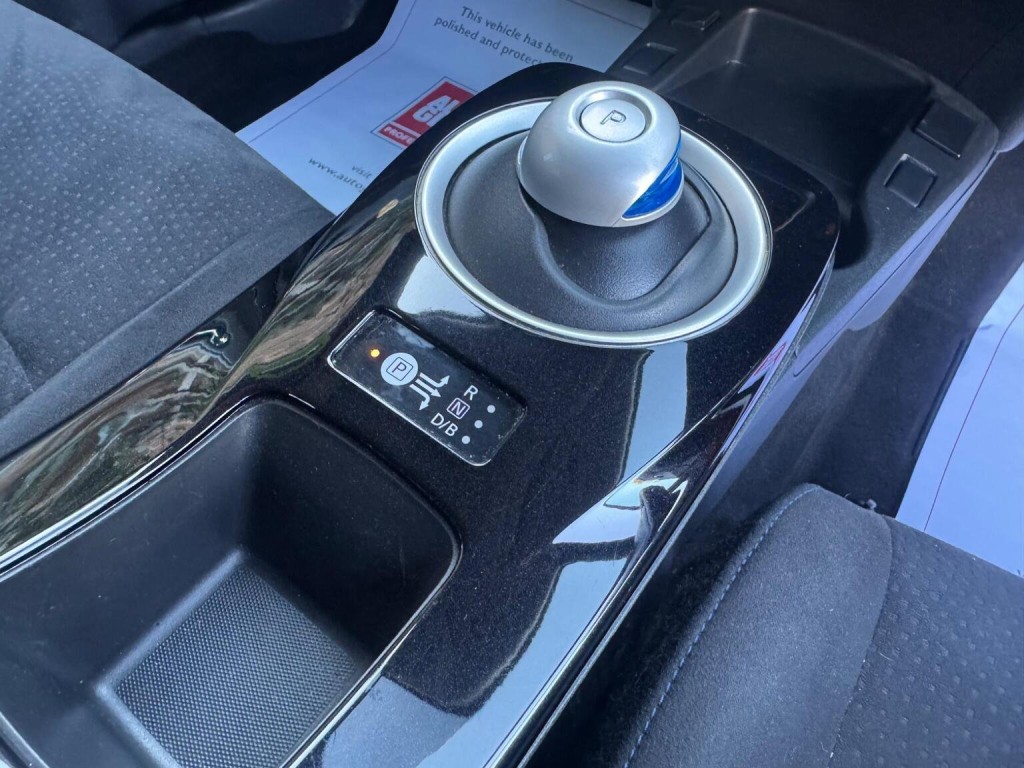 NISSAN LEAF 24kWh Acenta Auto 5dr 2016