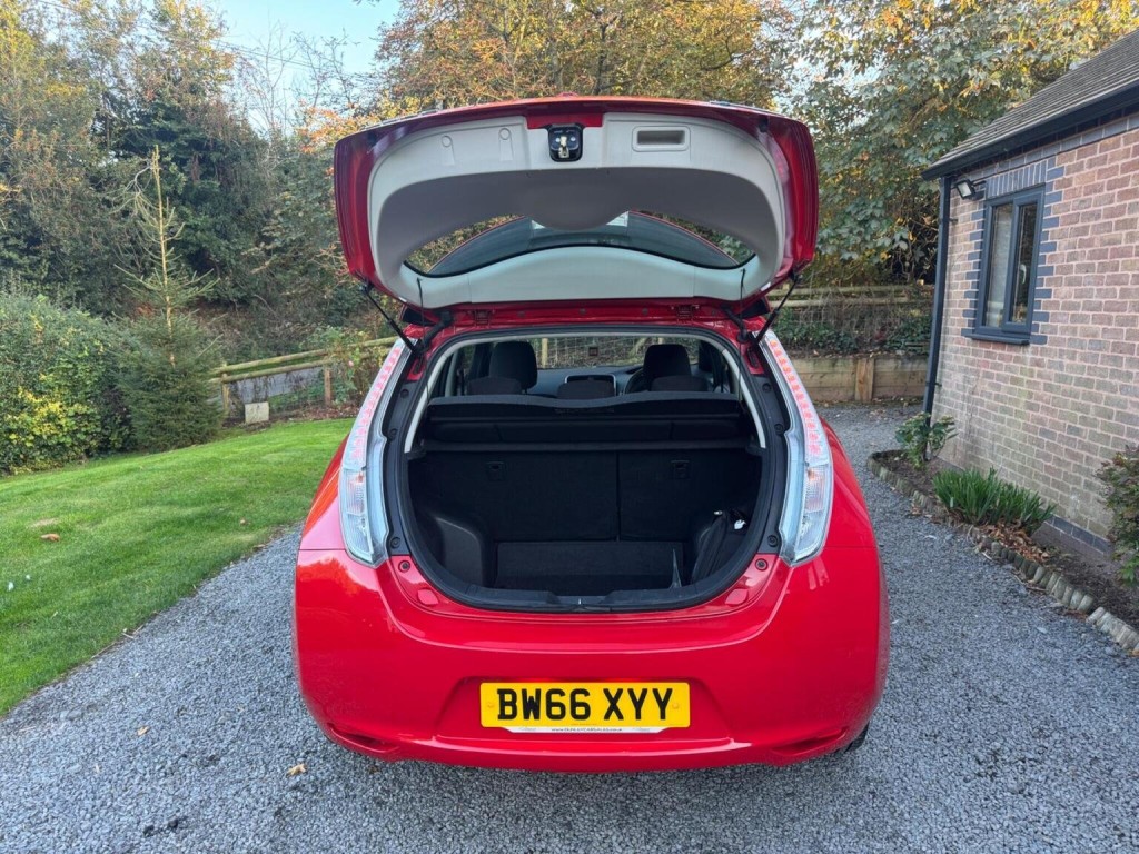 NISSAN LEAF 24kWh Acenta Auto 5dr 2016