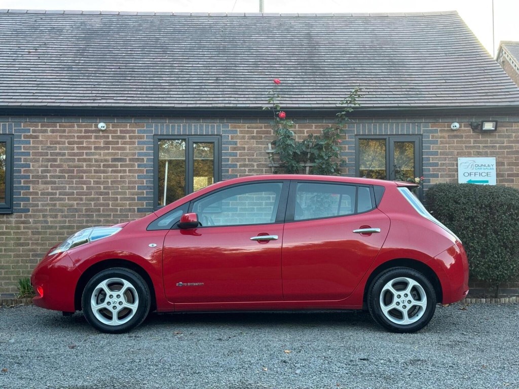 NISSAN LEAF 24kWh Acenta Auto 5dr 2016