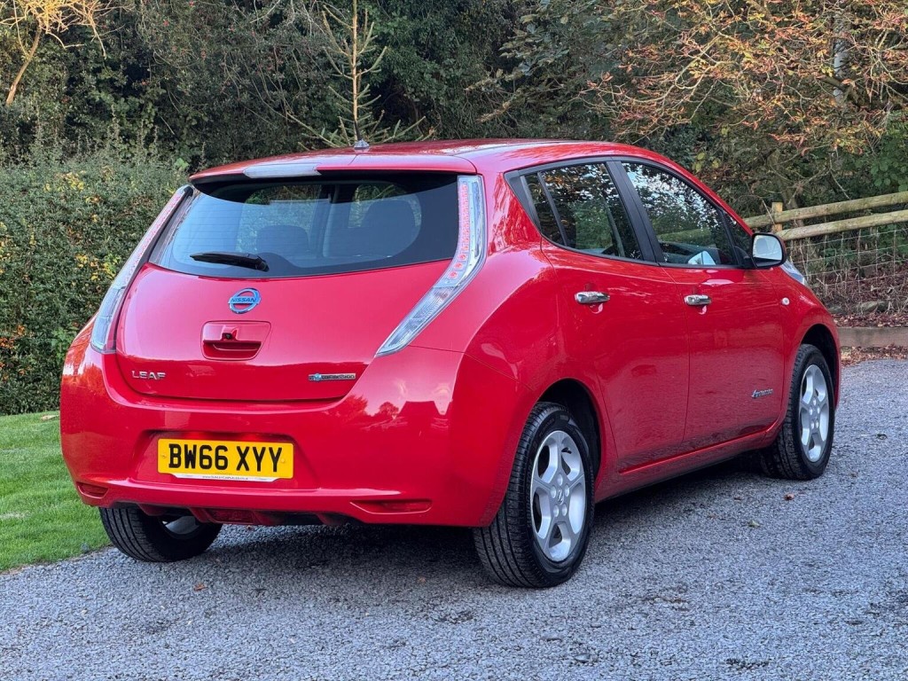 NISSAN LEAF 24kWh Acenta Auto 5dr 2016