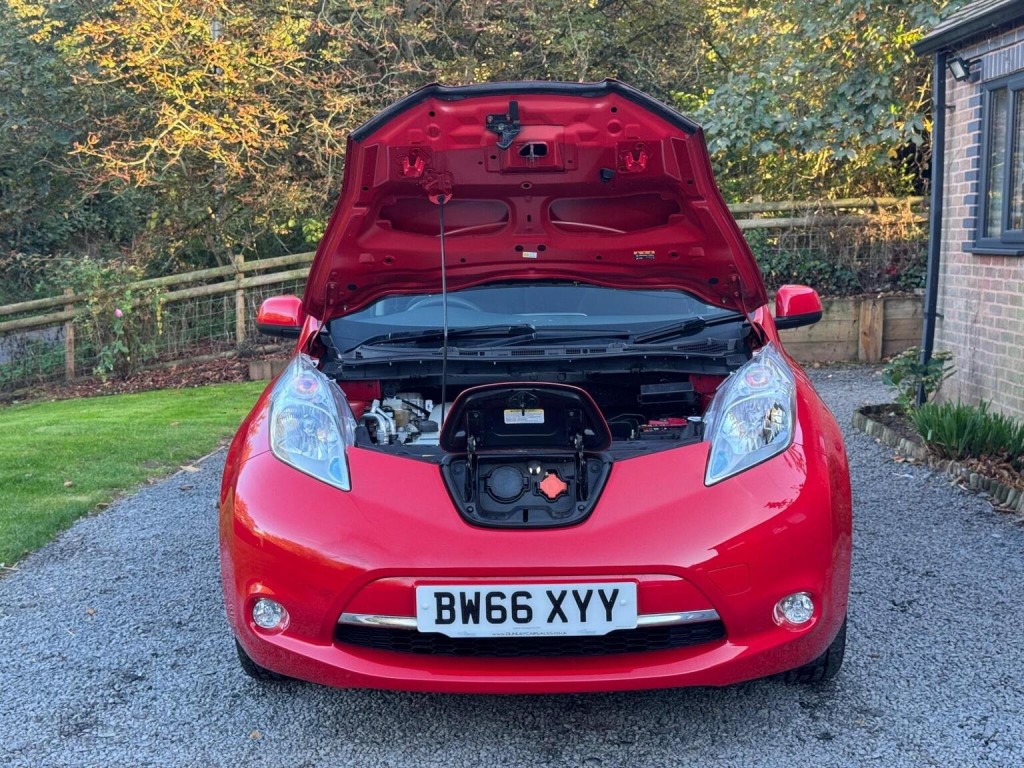 NISSAN LEAF 24kWh Acenta Auto 5dr 2016