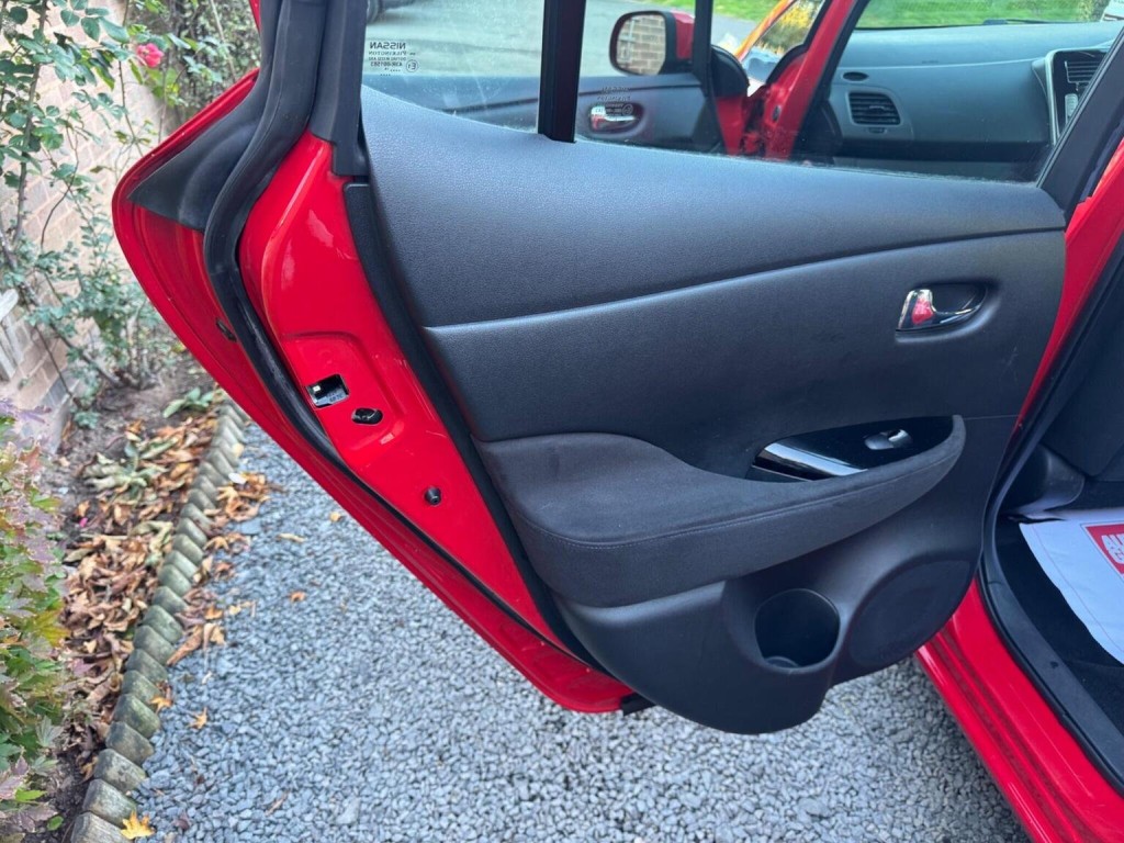 NISSAN LEAF 24kWh Acenta Auto 5dr 2016