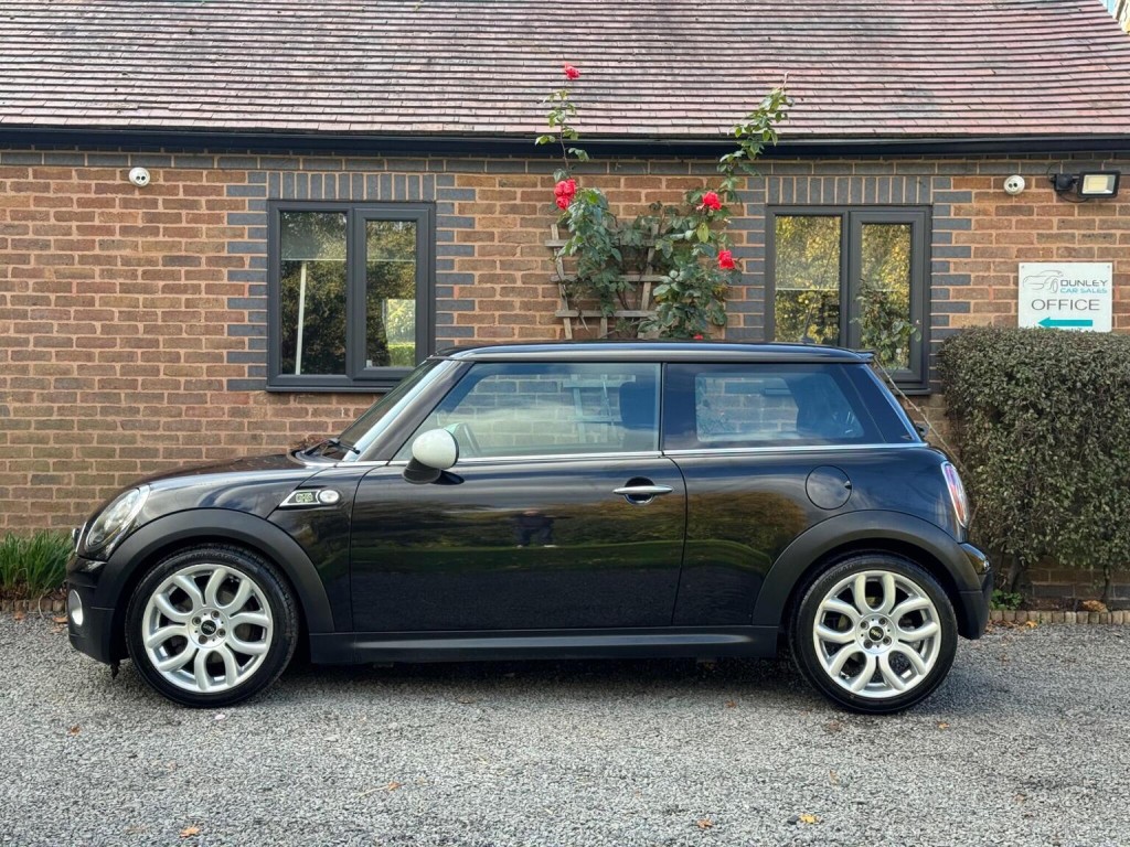MINI HATCH 1.6 Cooper D Camden Euro 4 3dr 2009