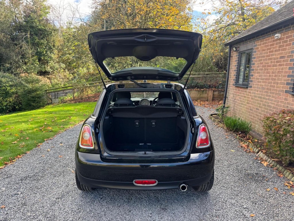 MINI HATCH 1.6 Cooper D Camden Euro 4 3dr 2009