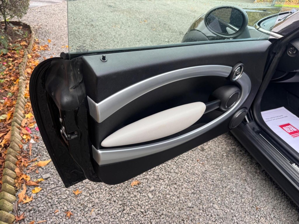 MINI HATCH 1.6 Cooper D Camden Euro 4 3dr 2009