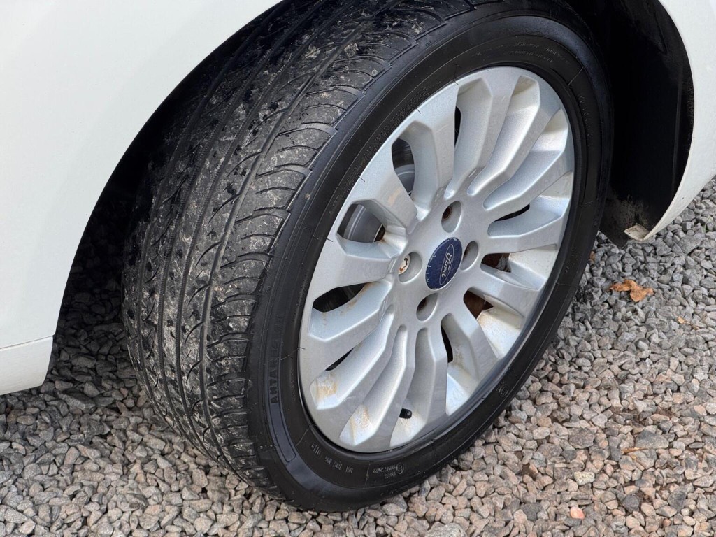 FORD KA 1.2 Zetec Euro 5 (s/s) 3dr 2014