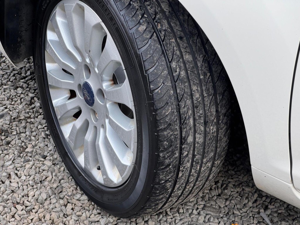 FORD KA 1.2 Zetec Euro 5 (s/s) 3dr 2014