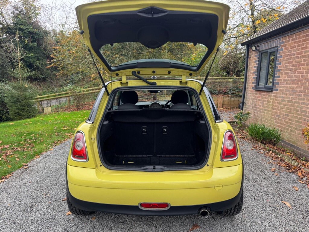 MINI HATCH 1.6 Cooper Euro 5 3dr 2010