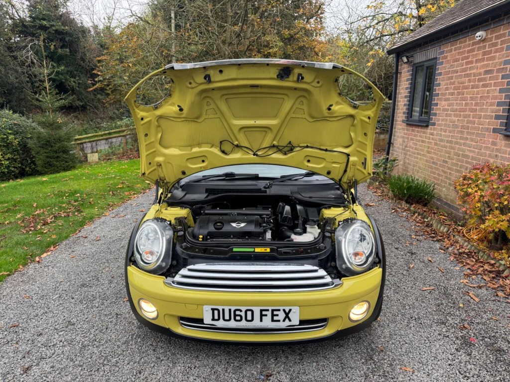 MINI HATCH 1.6 Cooper Euro 5 3dr 2010