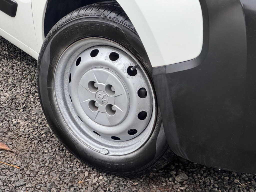 PEUGEOT BIPPER 1.4 HDi 8v S Class II FWD L1 H1 3dr 2011