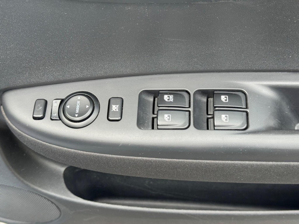 HYUNDAI I20 1.2 Active Euro 5 5dr 2013