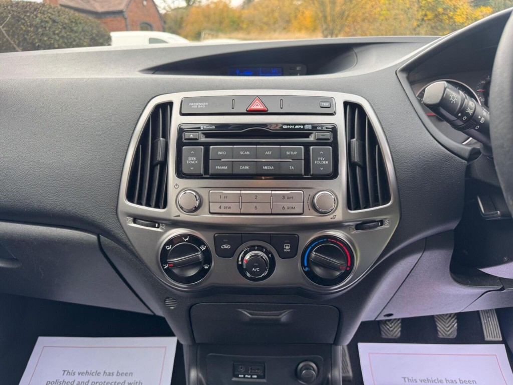 HYUNDAI I20 1.2 Active Euro 5 5dr 2013