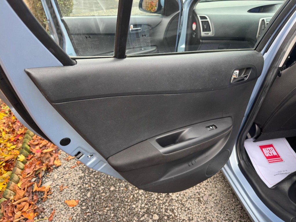 HYUNDAI I20 1.2 Active Euro 5 5dr 2013