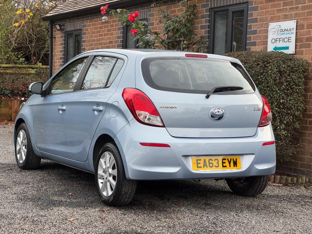 HYUNDAI I20 1.2 Active Euro 5 5dr 2013