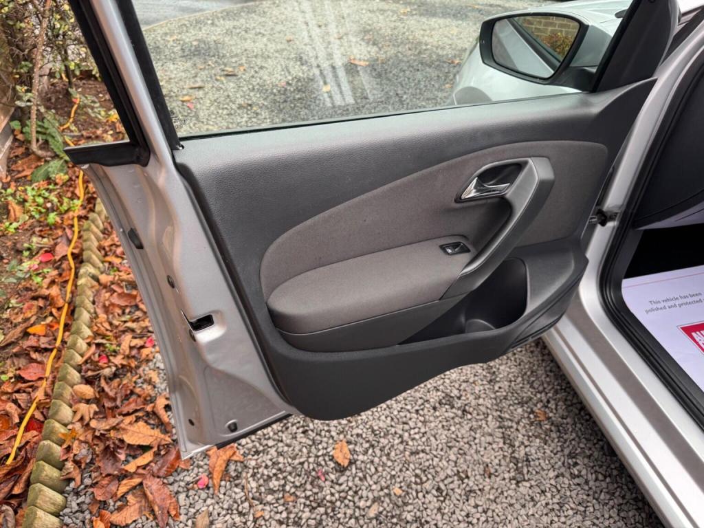 VOLKSWAGEN POLO 1.2 Match Euro 5 5dr 2012