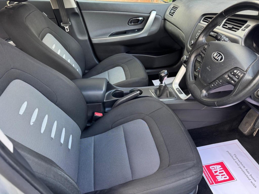 KIA CEED 1.6 CRDi EcoDynamics 2 Euro 5 (s/s) 5dr 2012