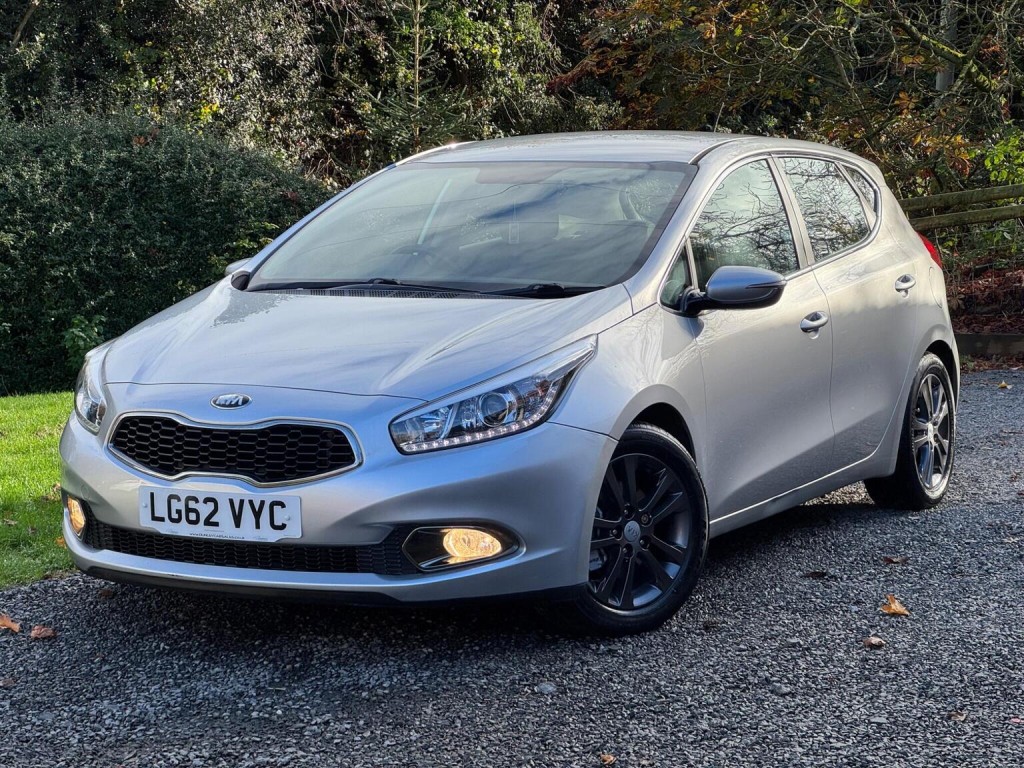 KIA CEED 1.6 CRDi EcoDynamics 2 Euro 5 (s/s) 5dr 2012