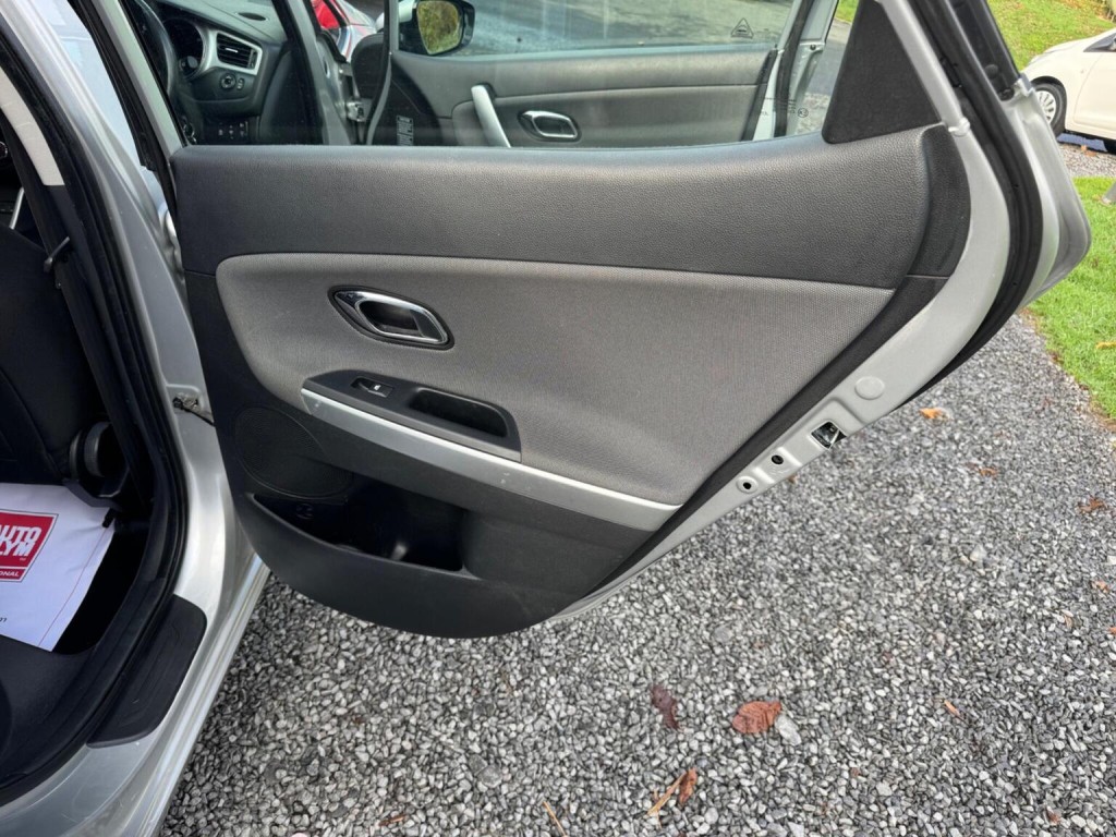 KIA CEED 1.6 CRDi EcoDynamics 2 Euro 5 (s/s) 5dr 2012