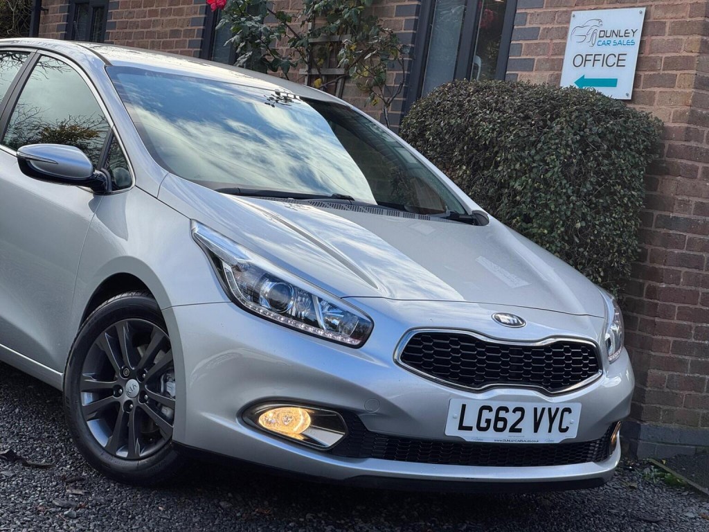 KIA CEED 1.6 CRDi EcoDynamics 2 Euro 5 (s/s) 5dr 2012