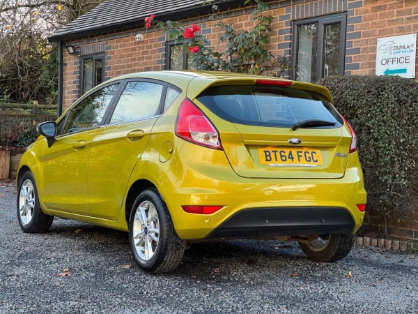 View FORD FIESTA 1.5 TDCi Zetec Euro 5 5dr