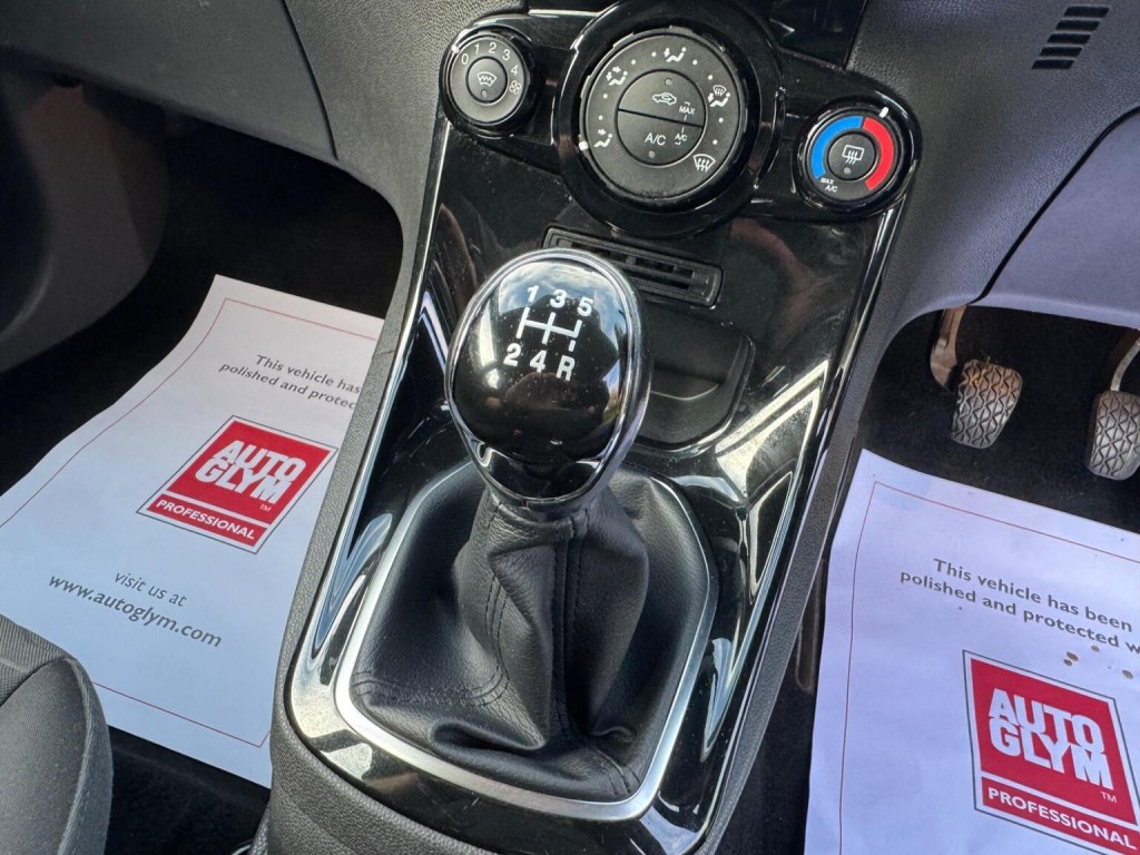 FORD FIESTA 1.25 Zetec Euro 6 5dr 2017