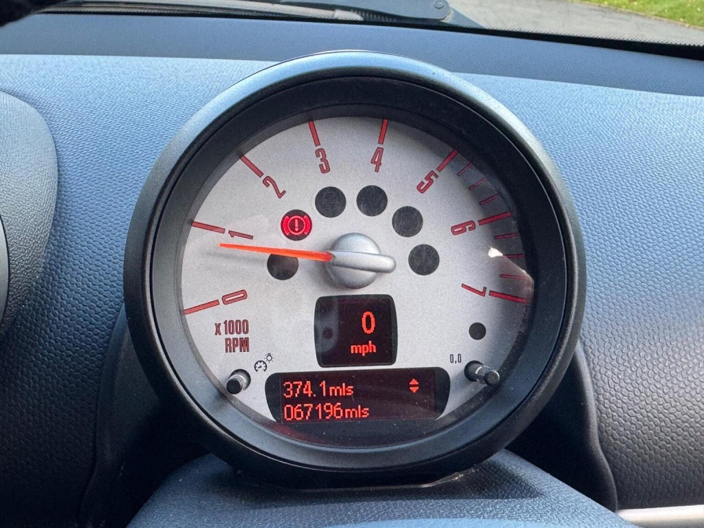 MINI COUNTRYMAN 1.6 Cooper D ALL4 Euro 5 (s/s) 5dr 2012