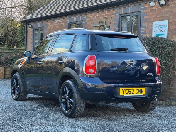 View MINI COUNTRYMAN 1.6 Cooper D ALL4 Euro 5 (s/s) 5dr