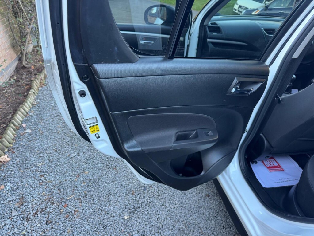 SUZUKI SWIFT 1.2 SZ4 ALLGRIP Euro 5 5dr 2013