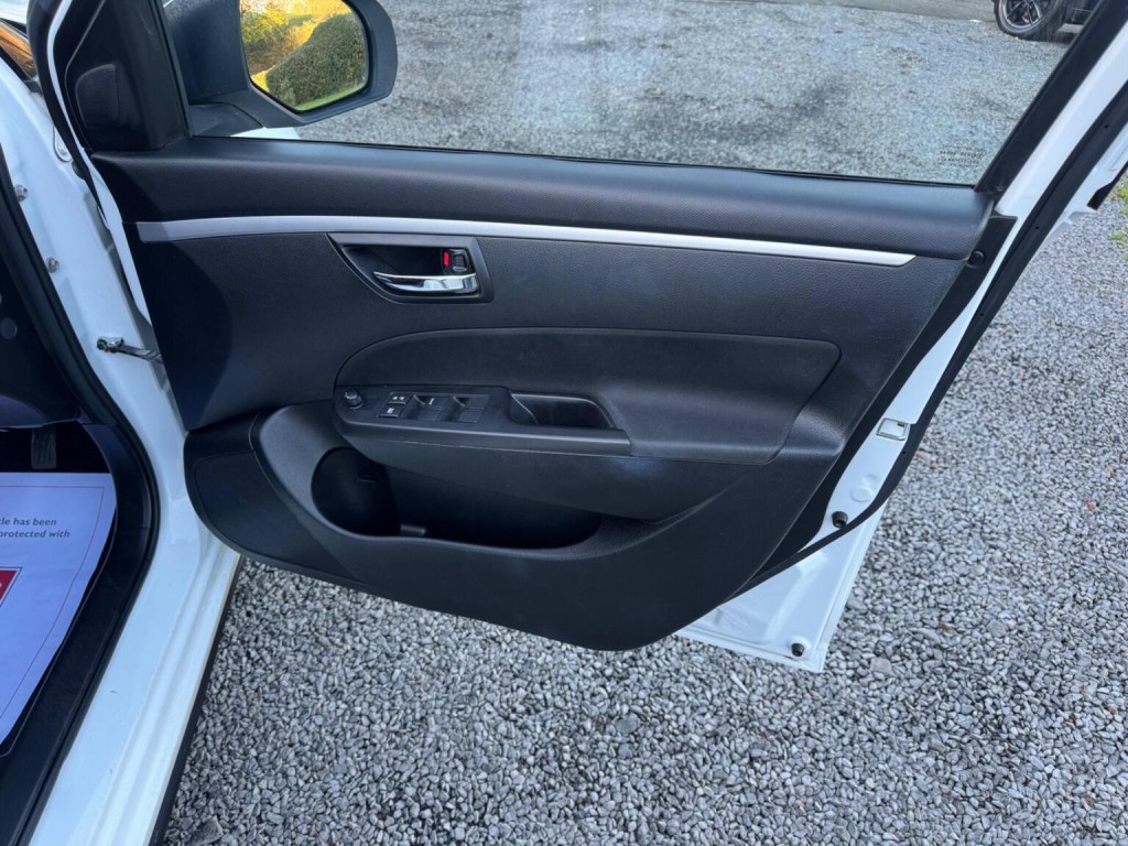 SUZUKI SWIFT 1.2 SZ4 ALLGRIP Euro 5 5dr 2013