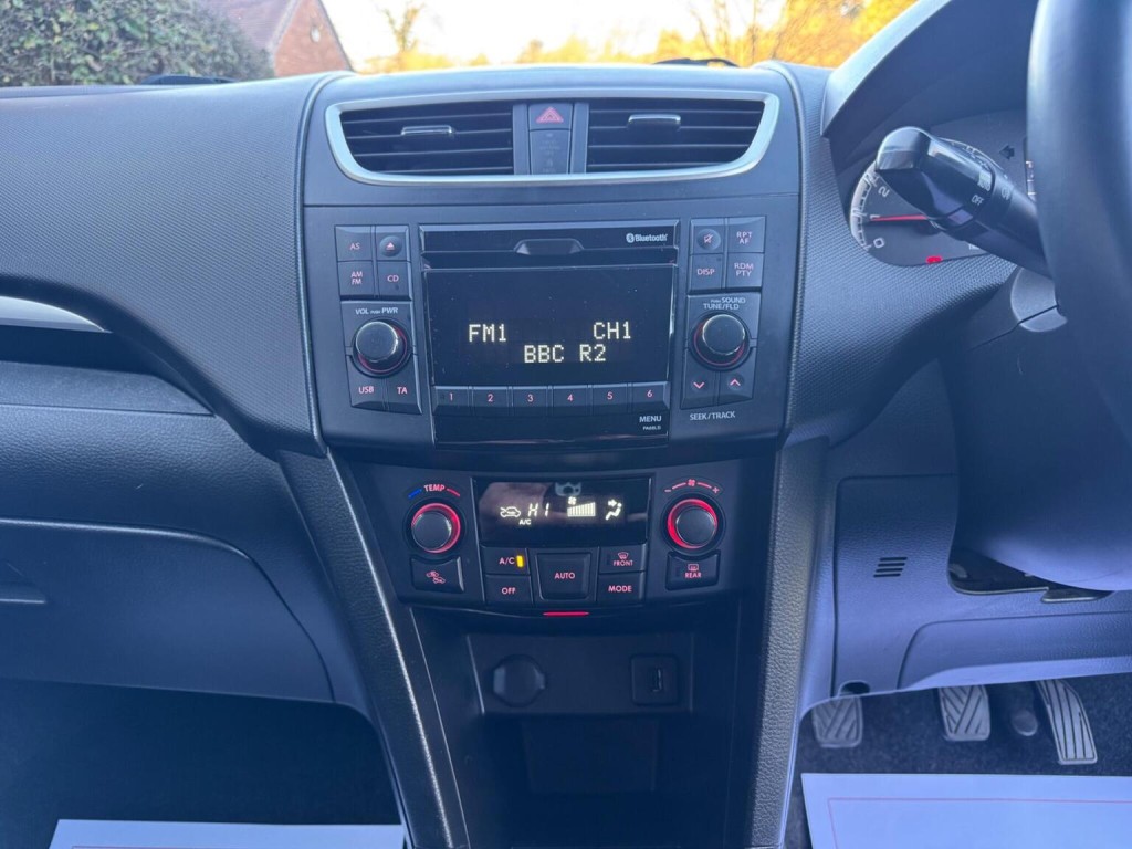 SUZUKI SWIFT 1.2 SZ4 ALLGRIP Euro 5 5dr 2013