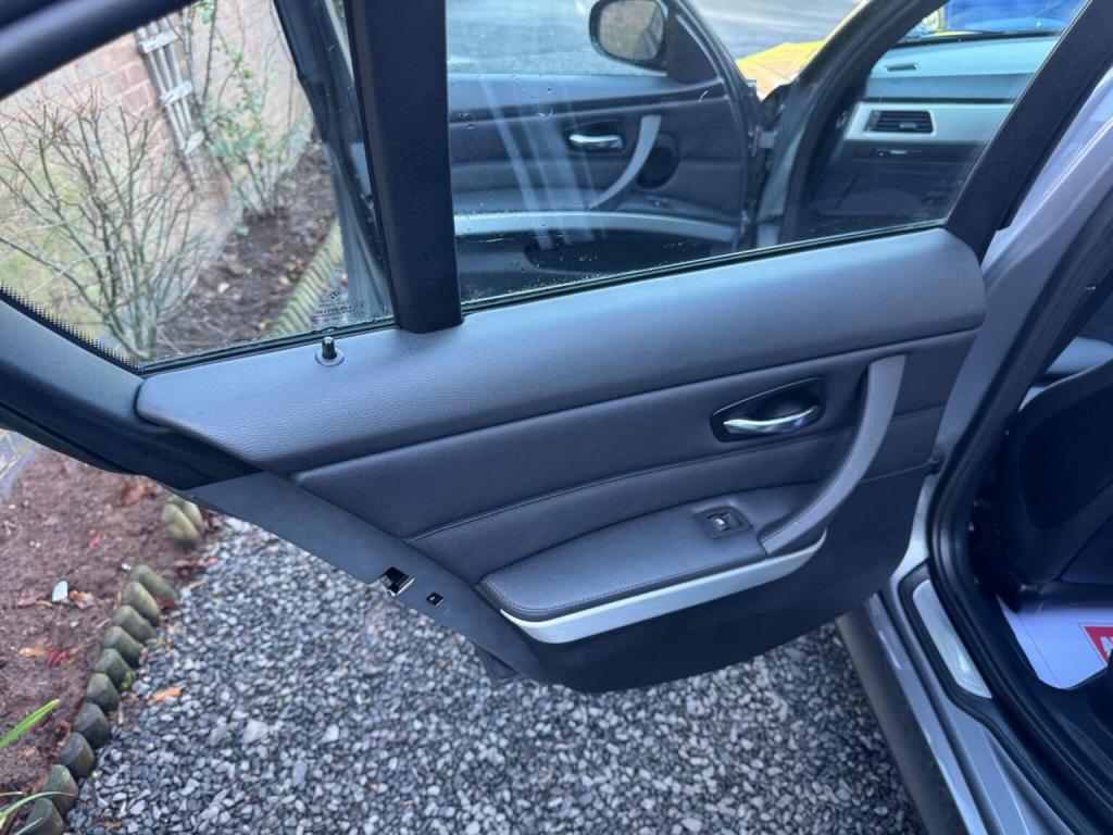 BMW 3 SERIES 2.0 320i M Sport Euro 5 (s/s) 4dr 2011