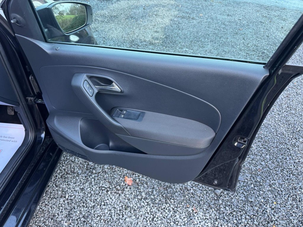 VOLKSWAGEN POLO 1.2 S Euro 5 5dr (A/C) 2011