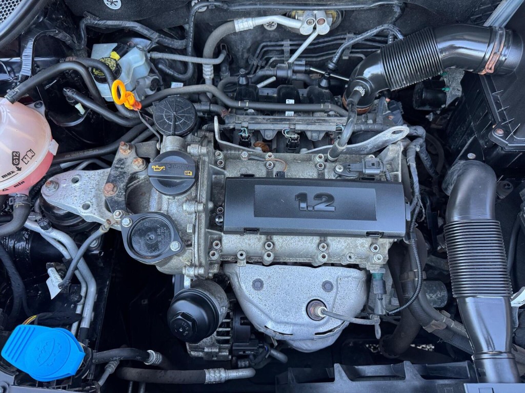 VOLKSWAGEN POLO 1.2 S Euro 5 5dr (A/C) 2011