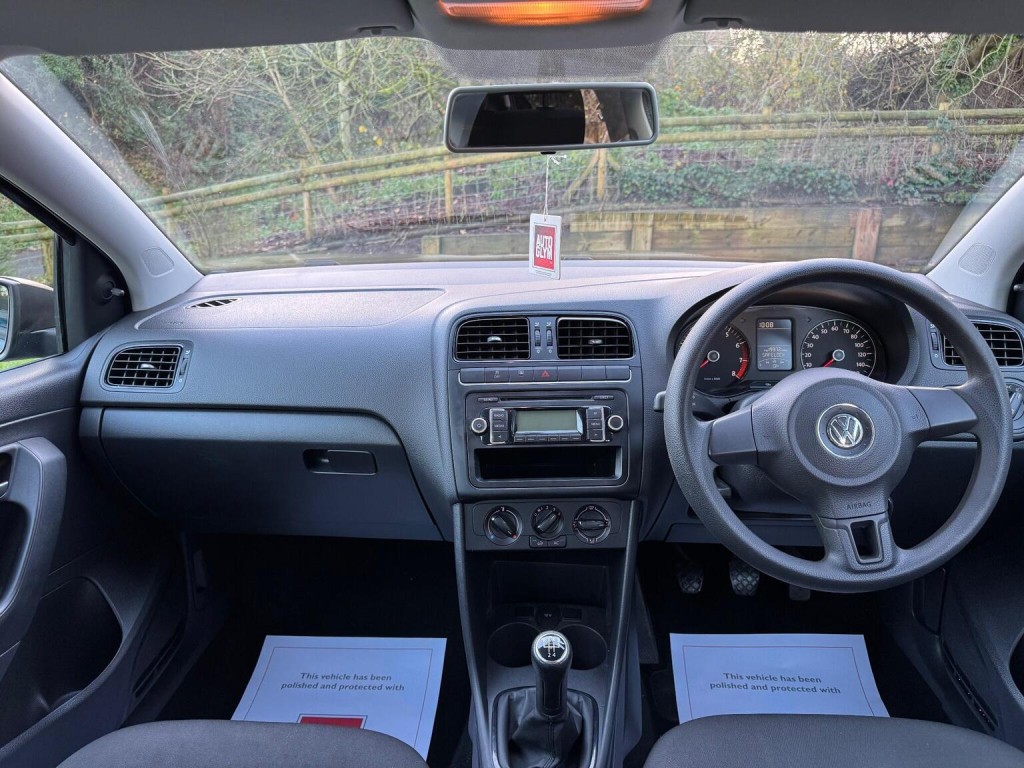 VOLKSWAGEN POLO 1.2 S Euro 5 5dr (A/C) 2011