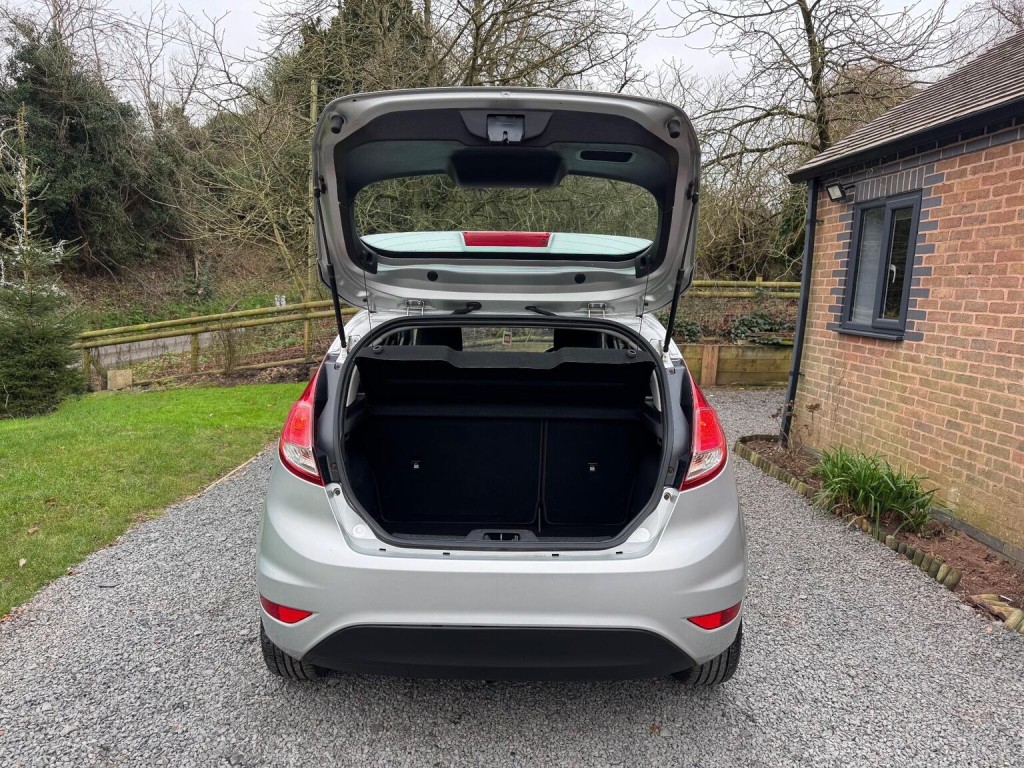 FORD FIESTA 1.0T EcoBoost Zetec Euro 5 (s/s) 5dr 2014