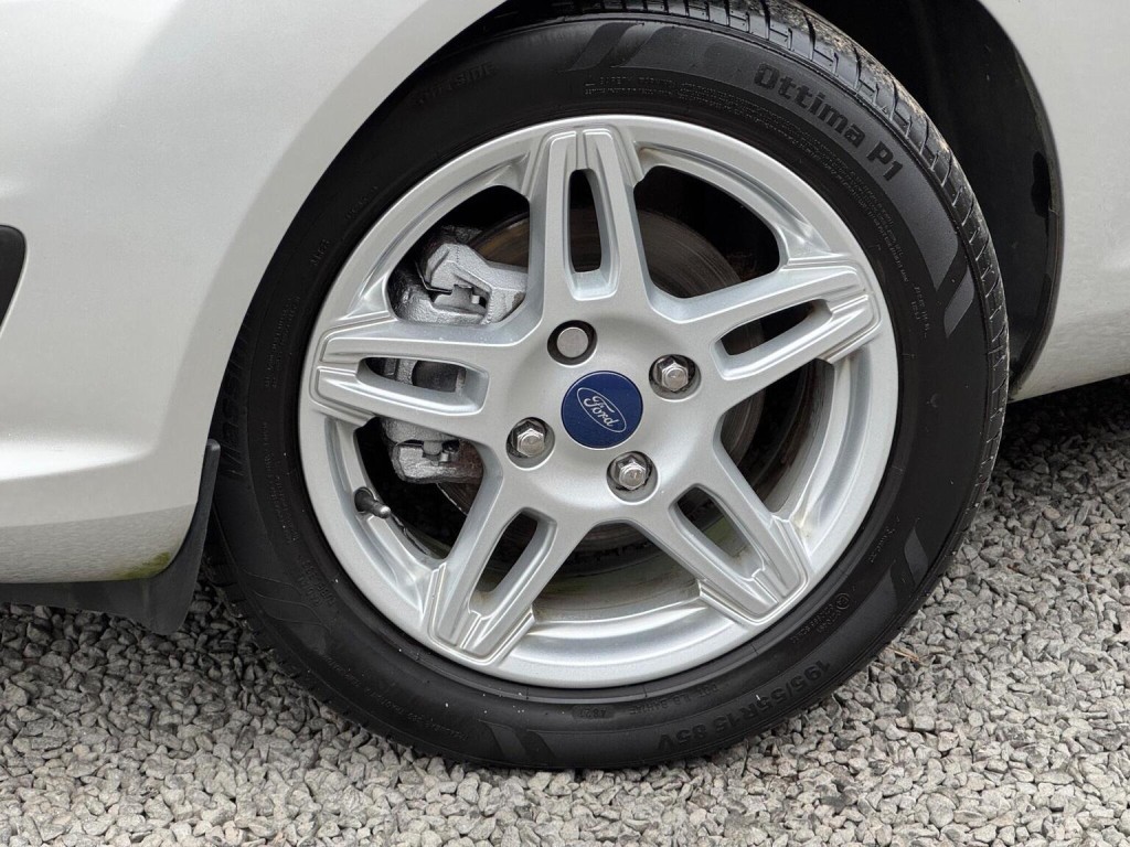 FORD FIESTA 1.0T EcoBoost Zetec Euro 5 (s/s) 5dr 2014