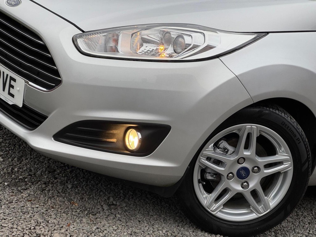 FORD FIESTA 1.0T EcoBoost Zetec Euro 5 (s/s) 5dr 2014