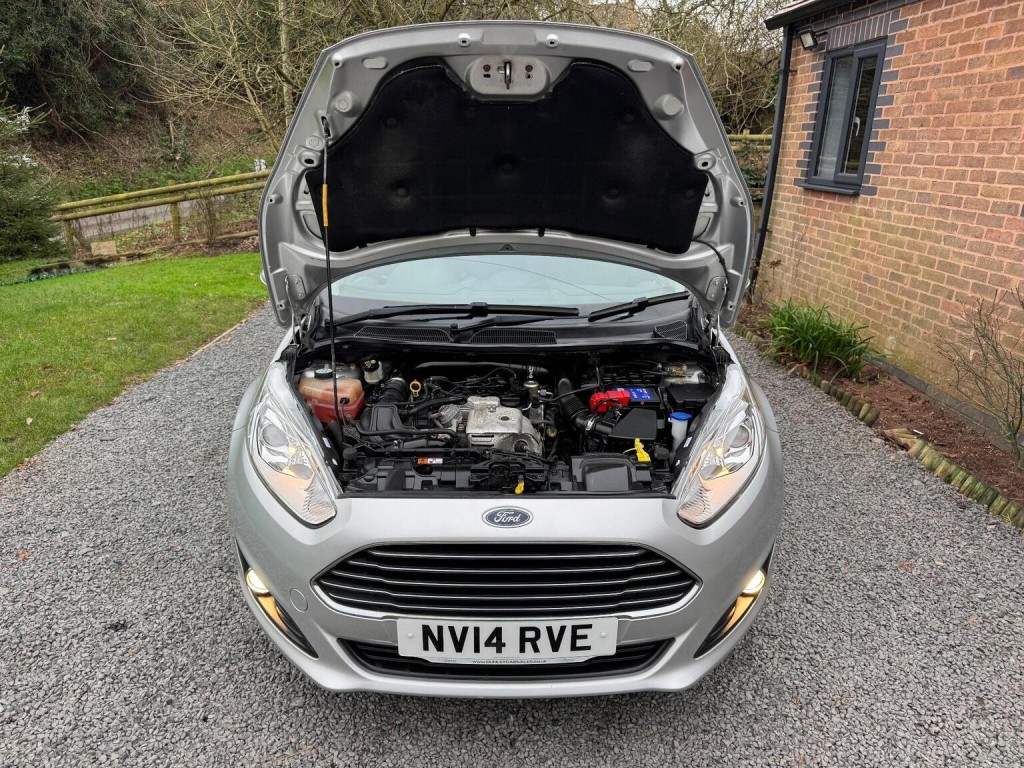 FORD FIESTA 1.0T EcoBoost Zetec Euro 5 (s/s) 5dr 2014