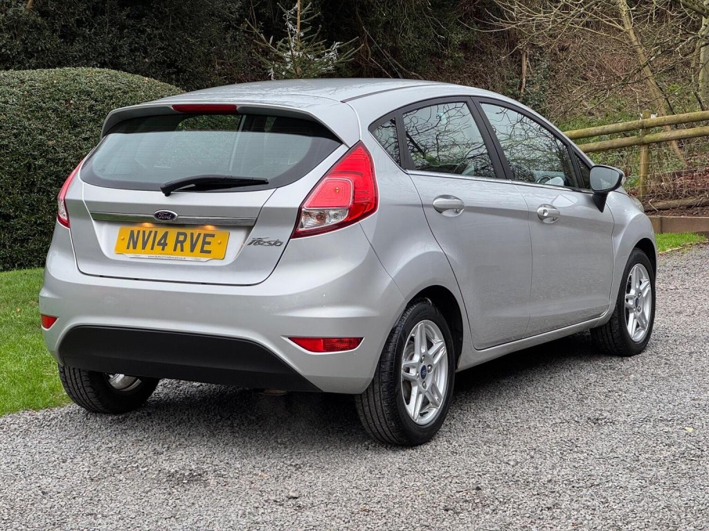 FORD FIESTA 1.0T EcoBoost Zetec Euro 5 (s/s) 5dr 2014