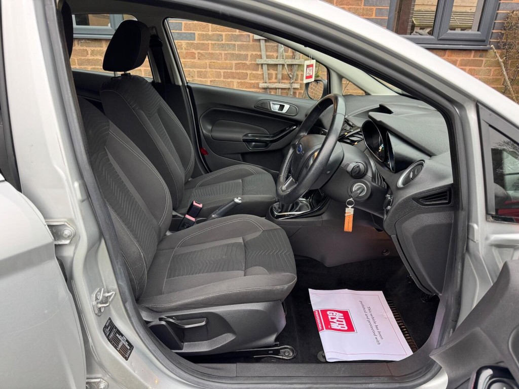 FORD FIESTA 1.0T EcoBoost Zetec Euro 5 (s/s) 5dr 2014