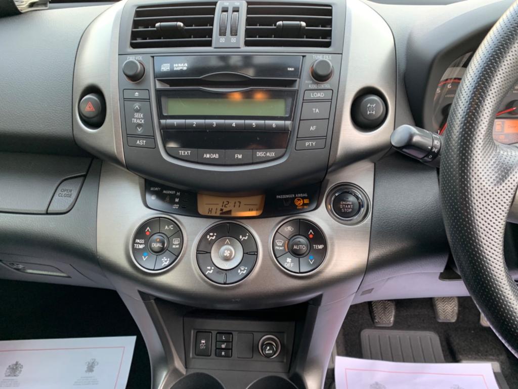 TOYOTA RAV4 D-4D XT-R 2010