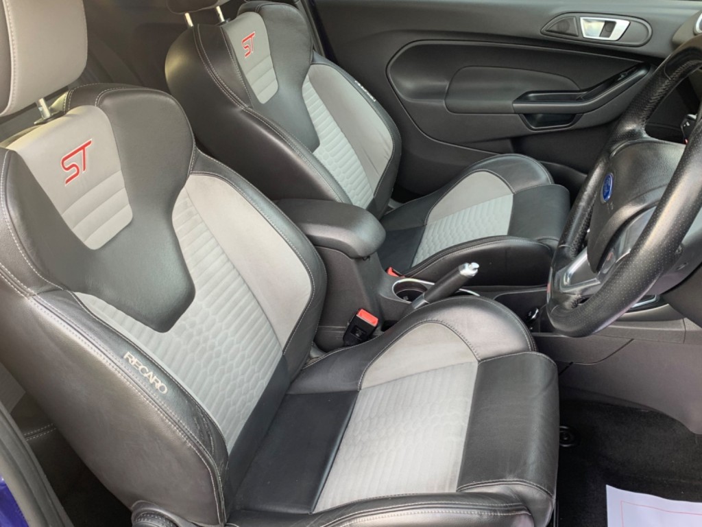 FORD FIESTA ST-2 2013