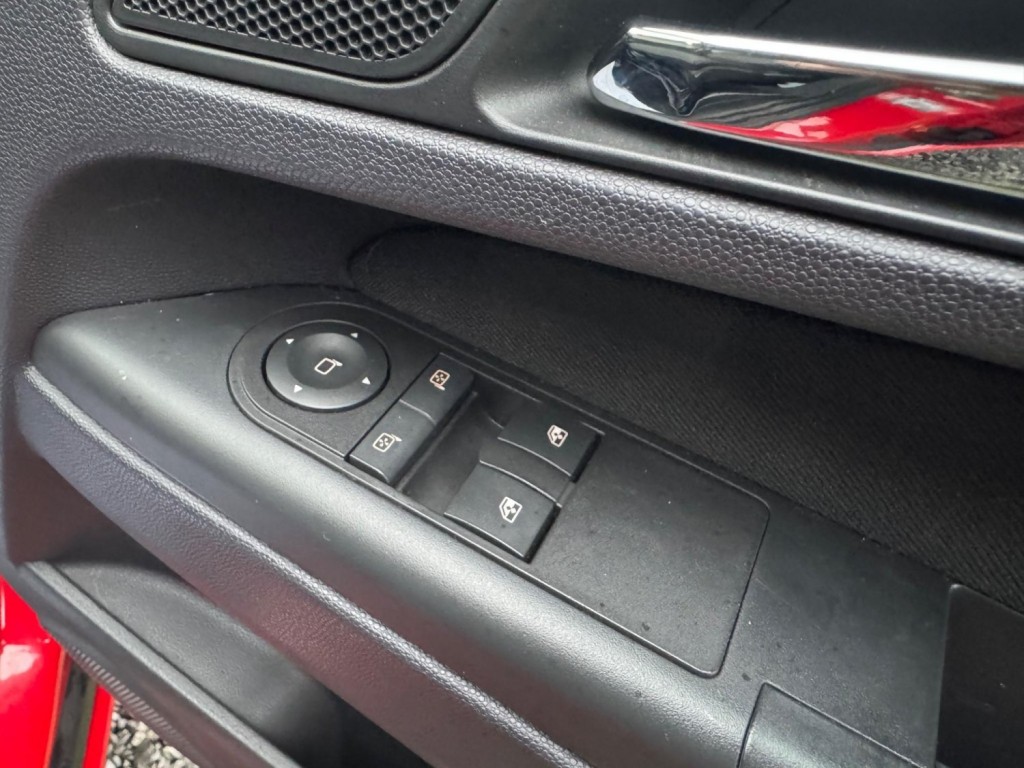 VAUXHALL ZAFIRA 1.6 16V Exclusiv Euro 5 5dr 2013