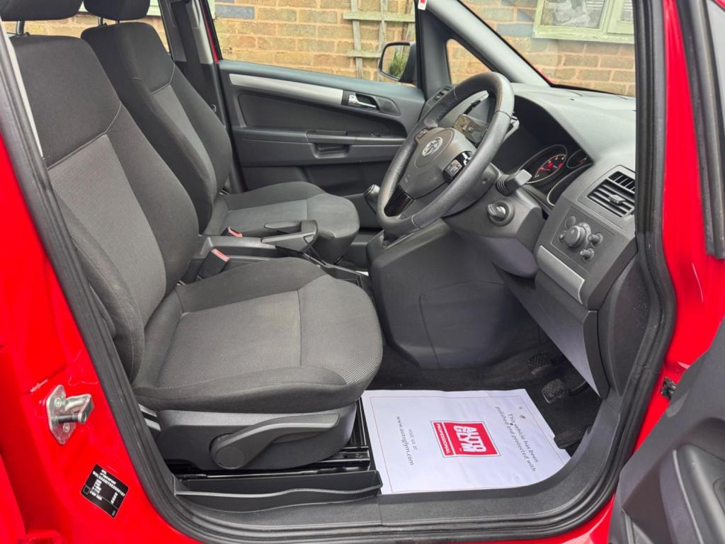 VAUXHALL ZAFIRA 1.6 16V Exclusiv Euro 5 5dr 2013